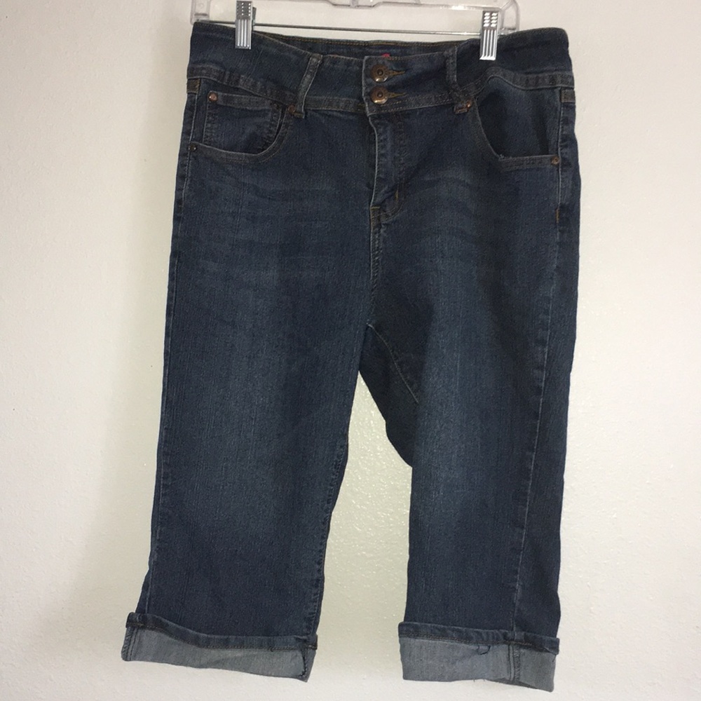 Ella Jeans Size 18 Capris